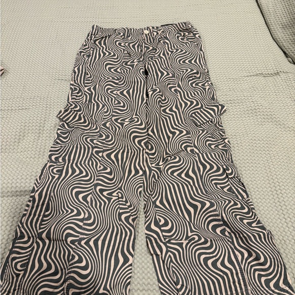BDG Black and Cream Swirl Cargo Pants - Picture 1 of 3